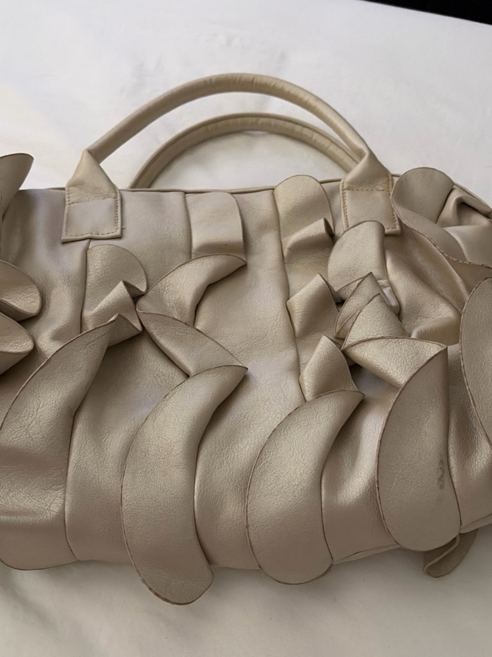 Bueno Cream Floral Petal Tote
